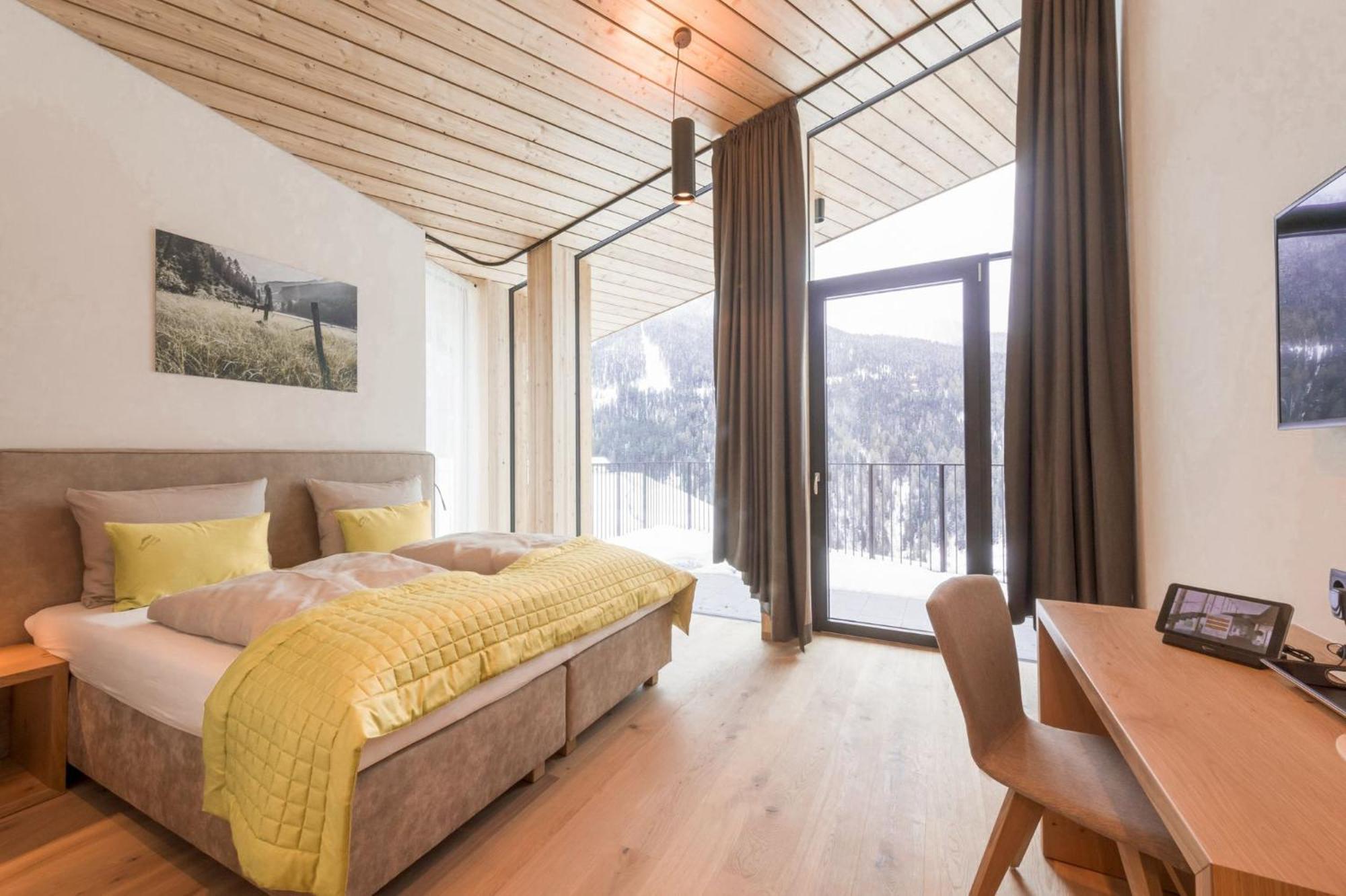 Panoramic Lotsch Hotel Sarentino Szoba fotó